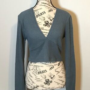 🌟NWT🌟 WILD FABLE STEEL BLUE V-NECK LONG SLEEVE CROP TOP JUNIORS SIZE MED.
